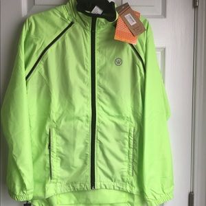 NWT CYCLING WIND RAIN JACKET